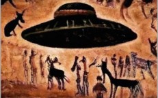 ¿Es evidencia de antiguos extraterrestres? Tallado en roca de 2000 años de antigüedad en México representa ovnis y figuras humanoides